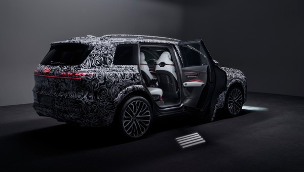 Audi Q9
