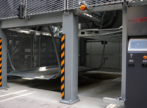 Pierwszy taki parking w Polsce. Zamiast 40 zmieści się na nim 240 aut