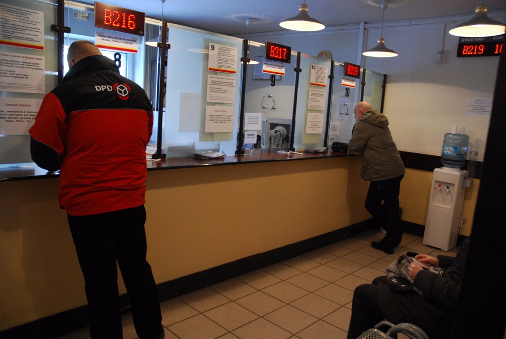 Drożej w urzędach: Nowe opłaty przy rejestracji samochodu