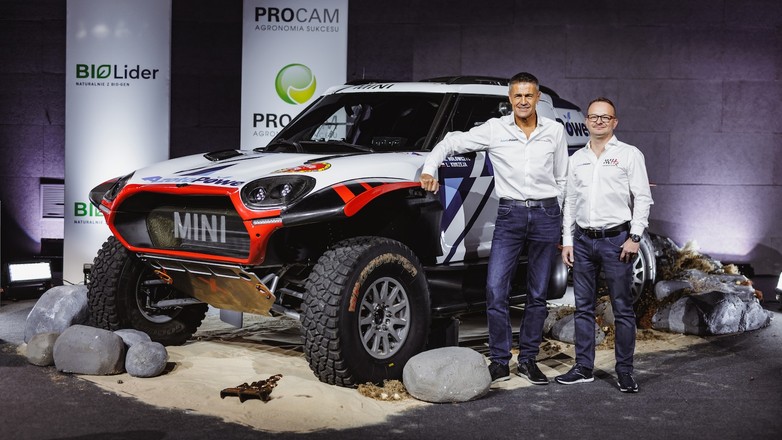 Hołowczyc po raz jedenasty w Dakarze