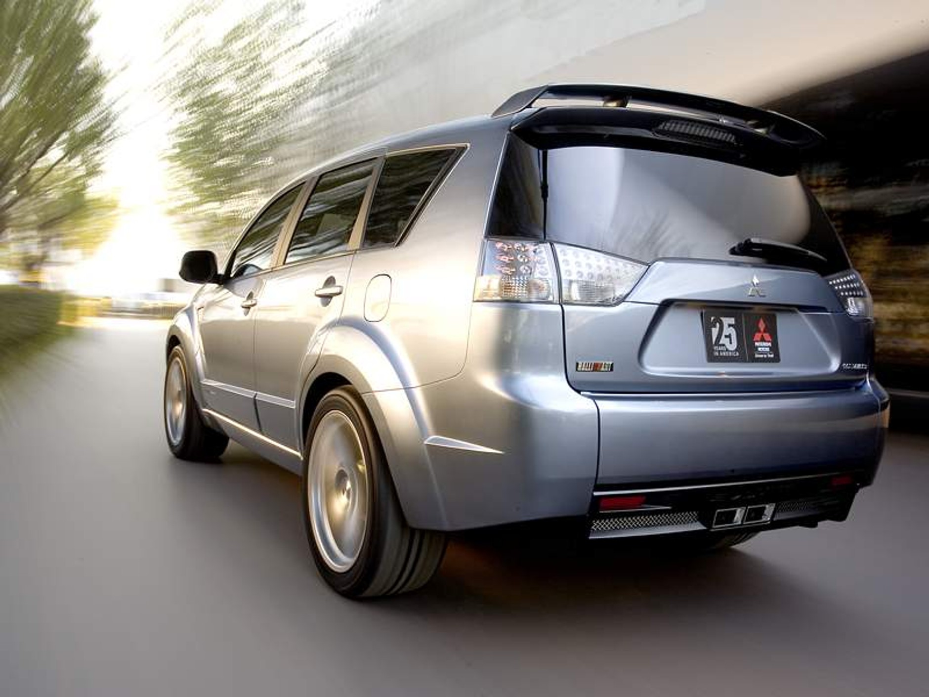 SEMA 2006: Mitsubishi Evolander