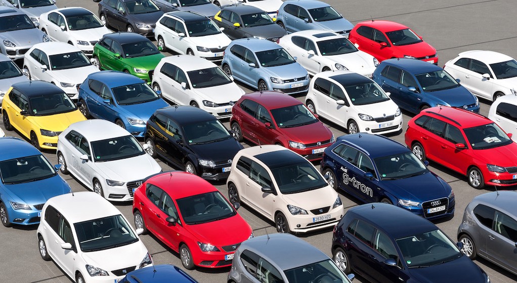 Sprzedaż nowych aut