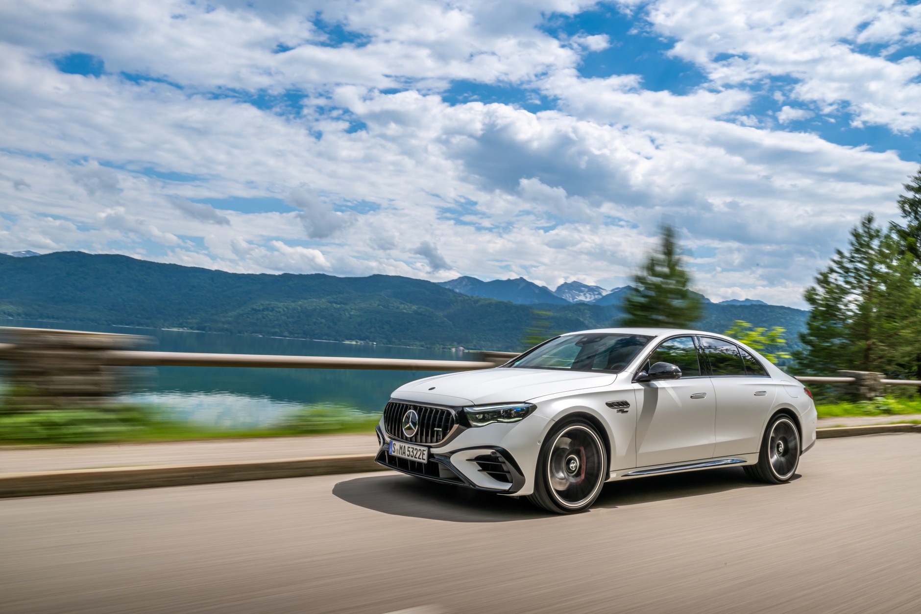 Mercedes-AMG E53 Hybrid 4MATIC+