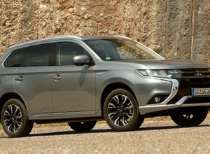 Nowy Mitsubishi Outlander PHEV za 205,9 tys. zł