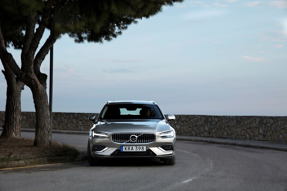 Już wiemy, jak jeździ nowe Volvo V60
