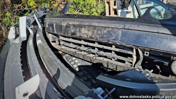 Volkswagen został skradziony lawetą i odzyskany