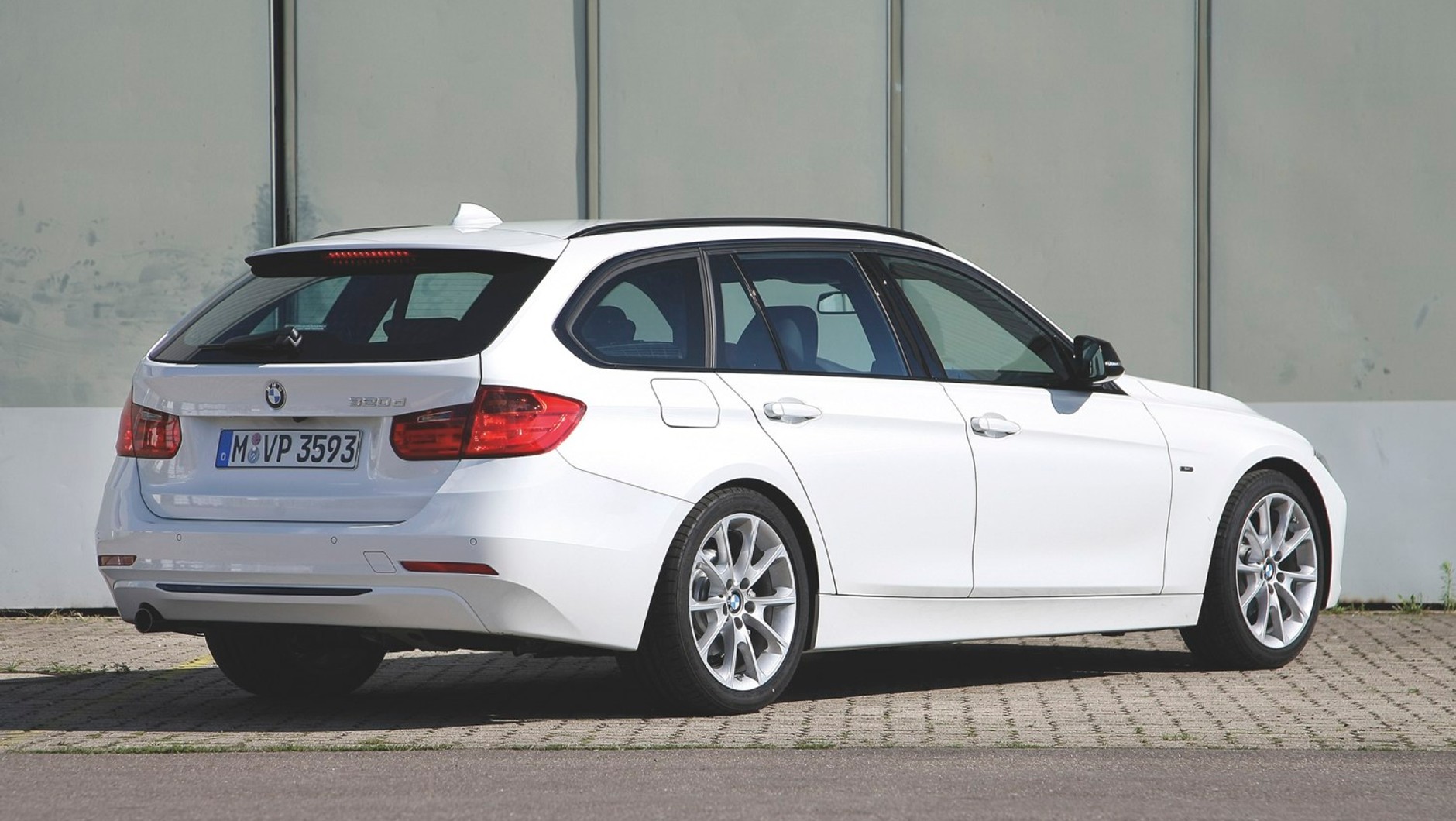 BMW 320d Touring to najbardziej wysportowane z prezentowanych kombi