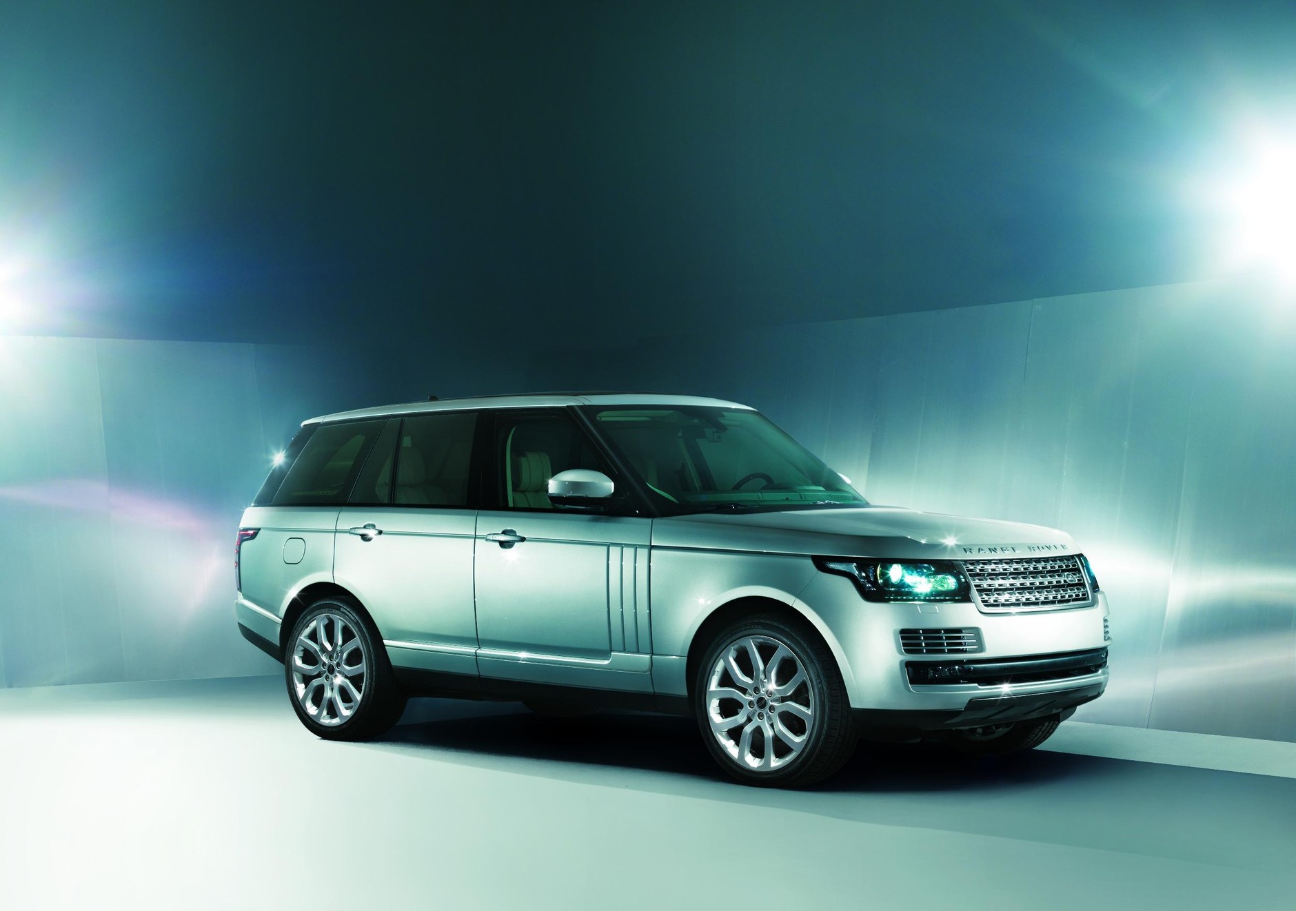 Nowy Range Rover już oficjalnie