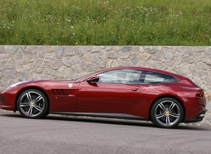 Ferrari GTC4 Lusso: supersamochód dla rodziny (pierwsza jazda)