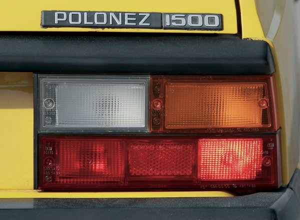 Chcesz kupić Poloneza? W Kairze zrobisz to łatwiej niż w Warszawie!