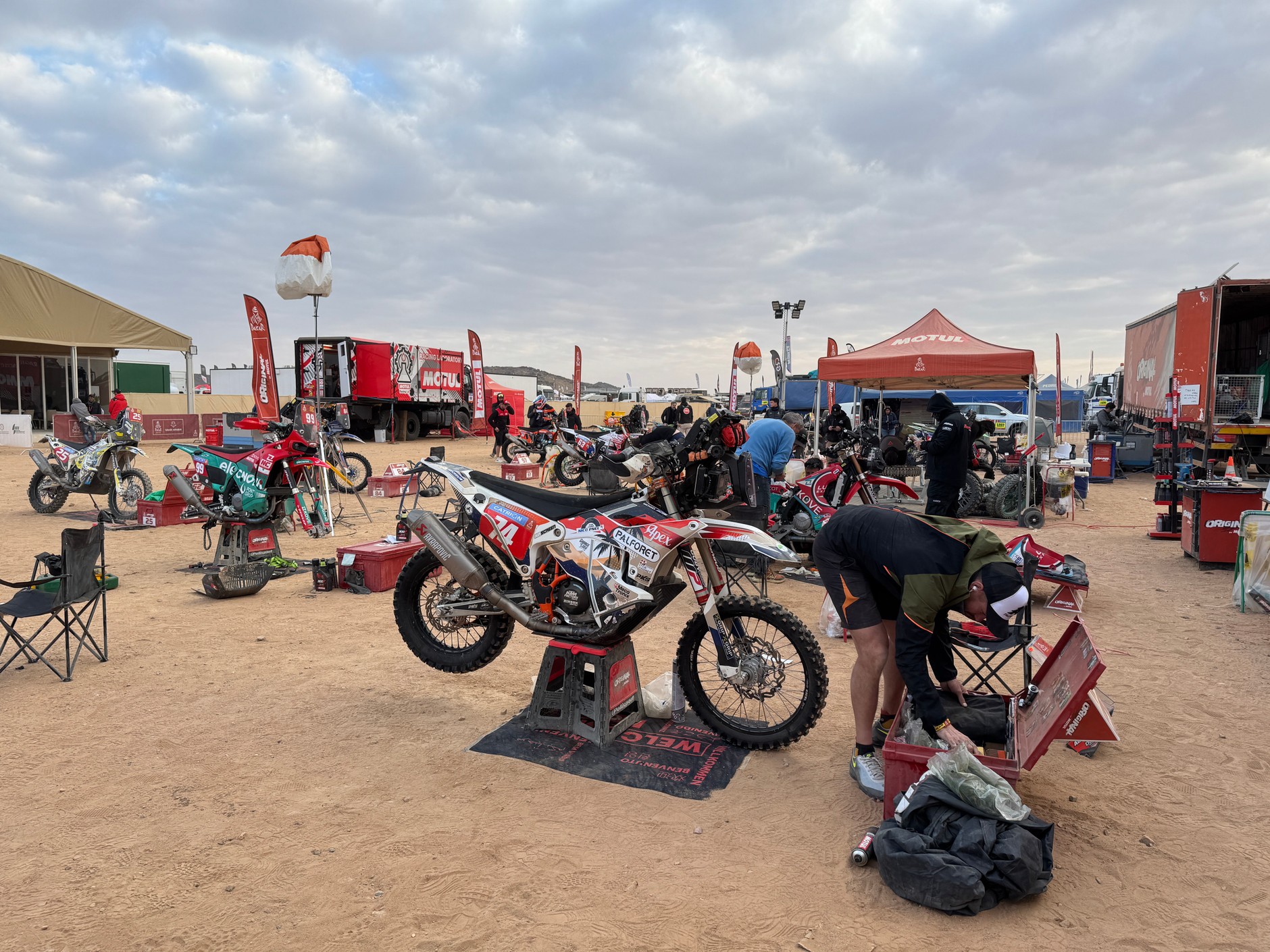 Biwak Rajd Dakar 2025