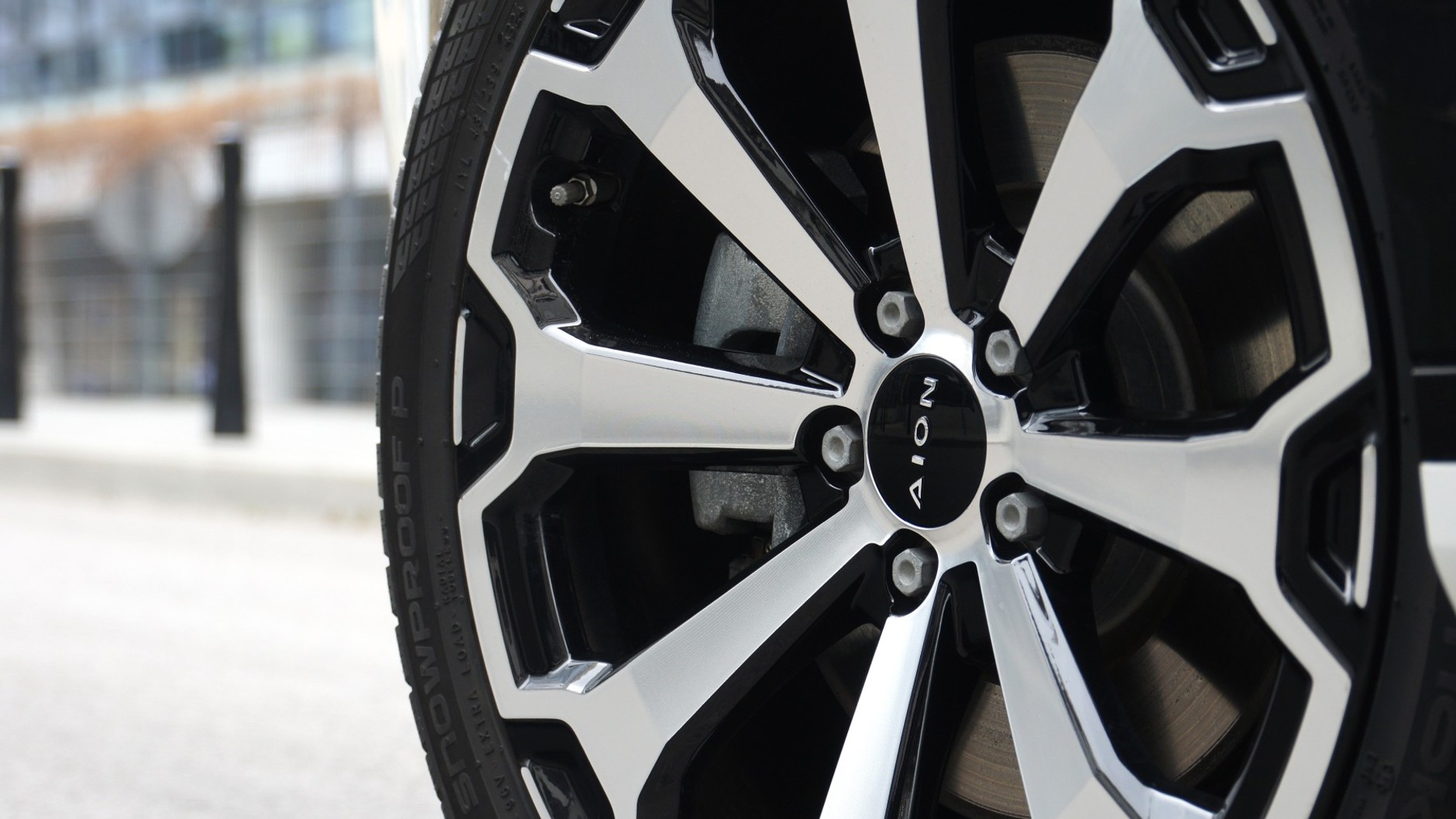 GAC Aion V