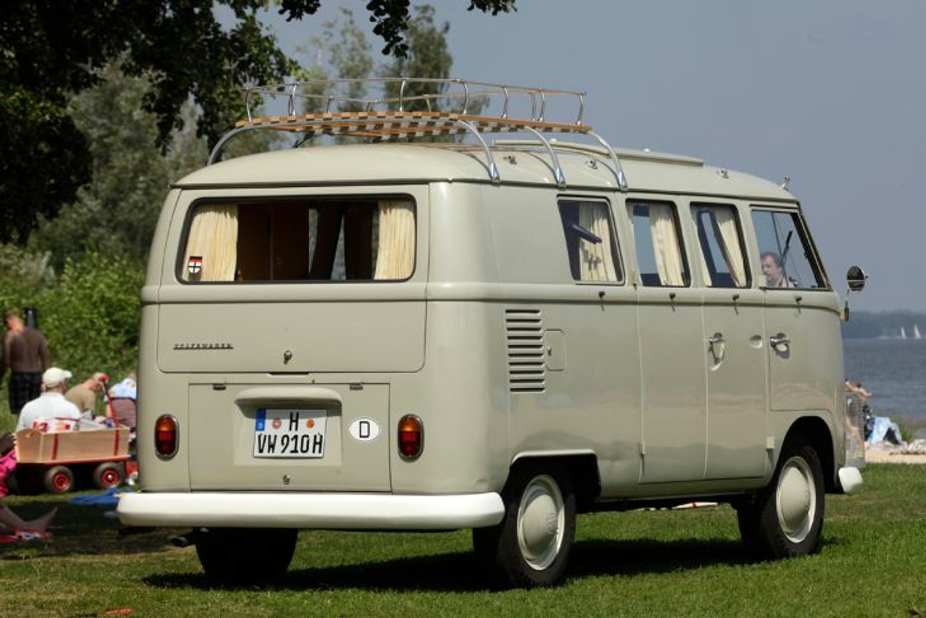 Volkswagen Transporter – kemping dla każdego