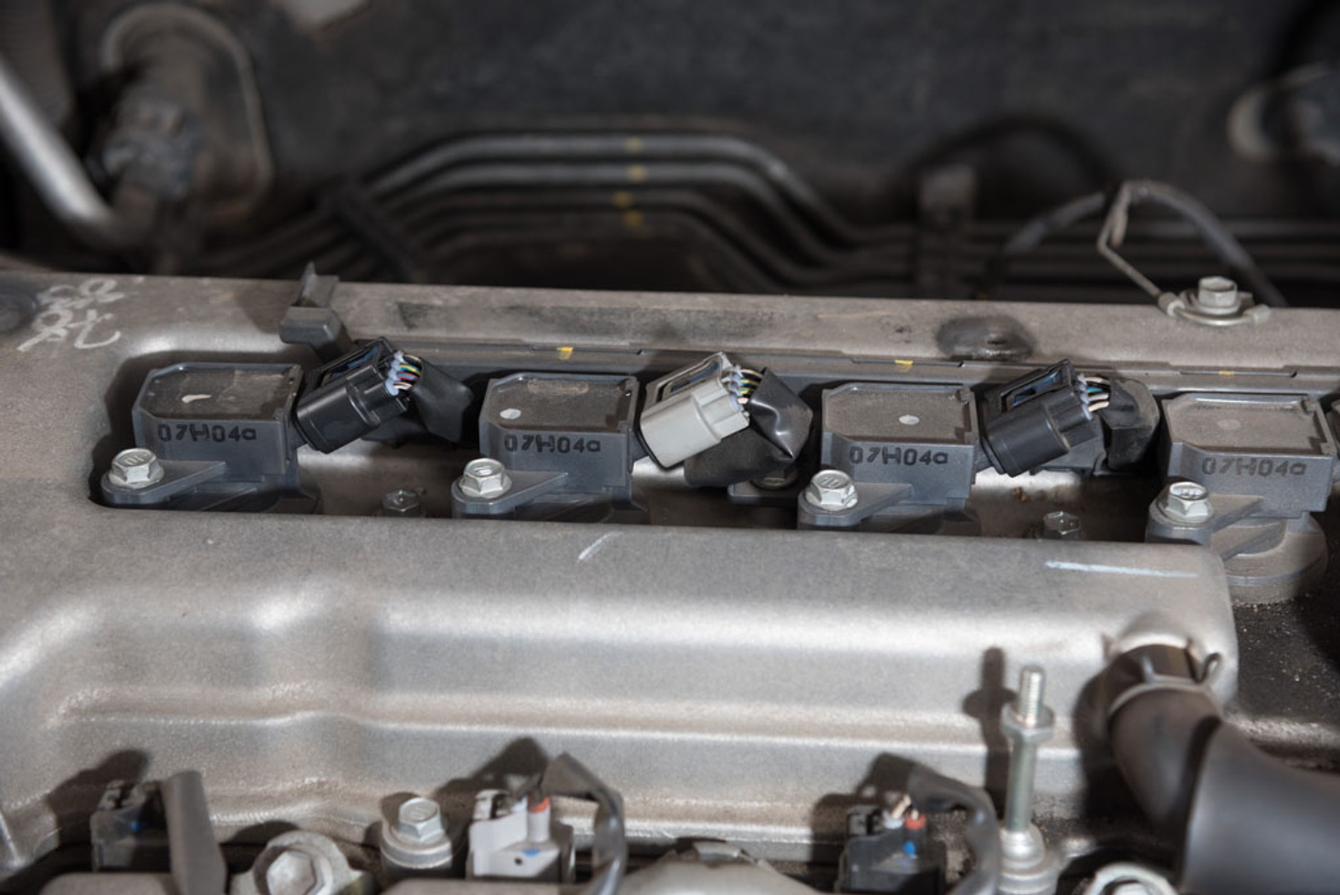 Samodzielna wymiana świec - możesz oszczędzić 40 zł