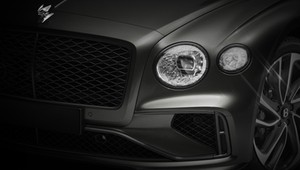 Bentley łączy ogień i wodę. Najnowszy Flying Spur będzie miał silnik V8, ale na prądzie przejedzie ponad 70 km