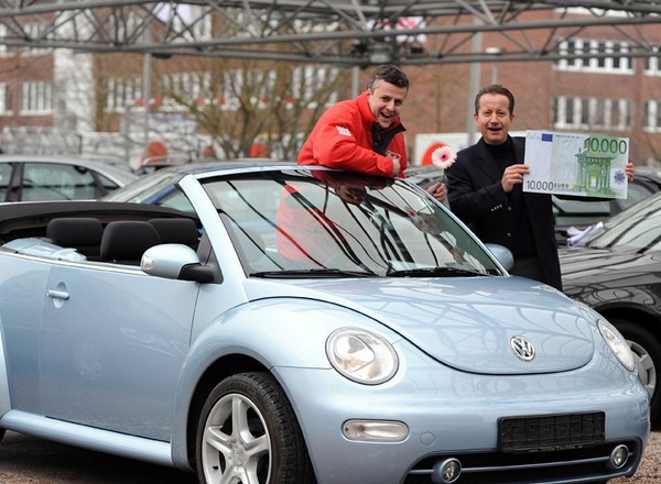 Kabriolet, motocykl, terenówka - które pojazdy tanieją jesienią?