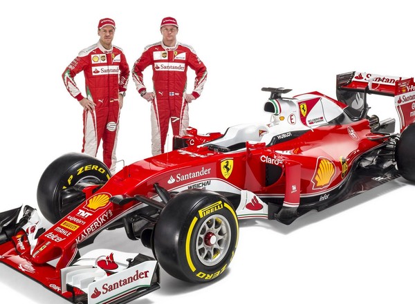 Ferrari odkrywa karty