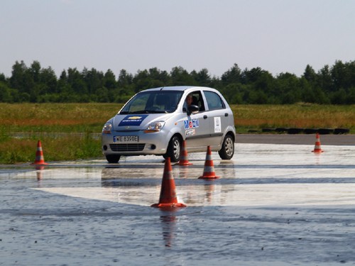 Meta w Bednarach, Lacetti w Warszawie