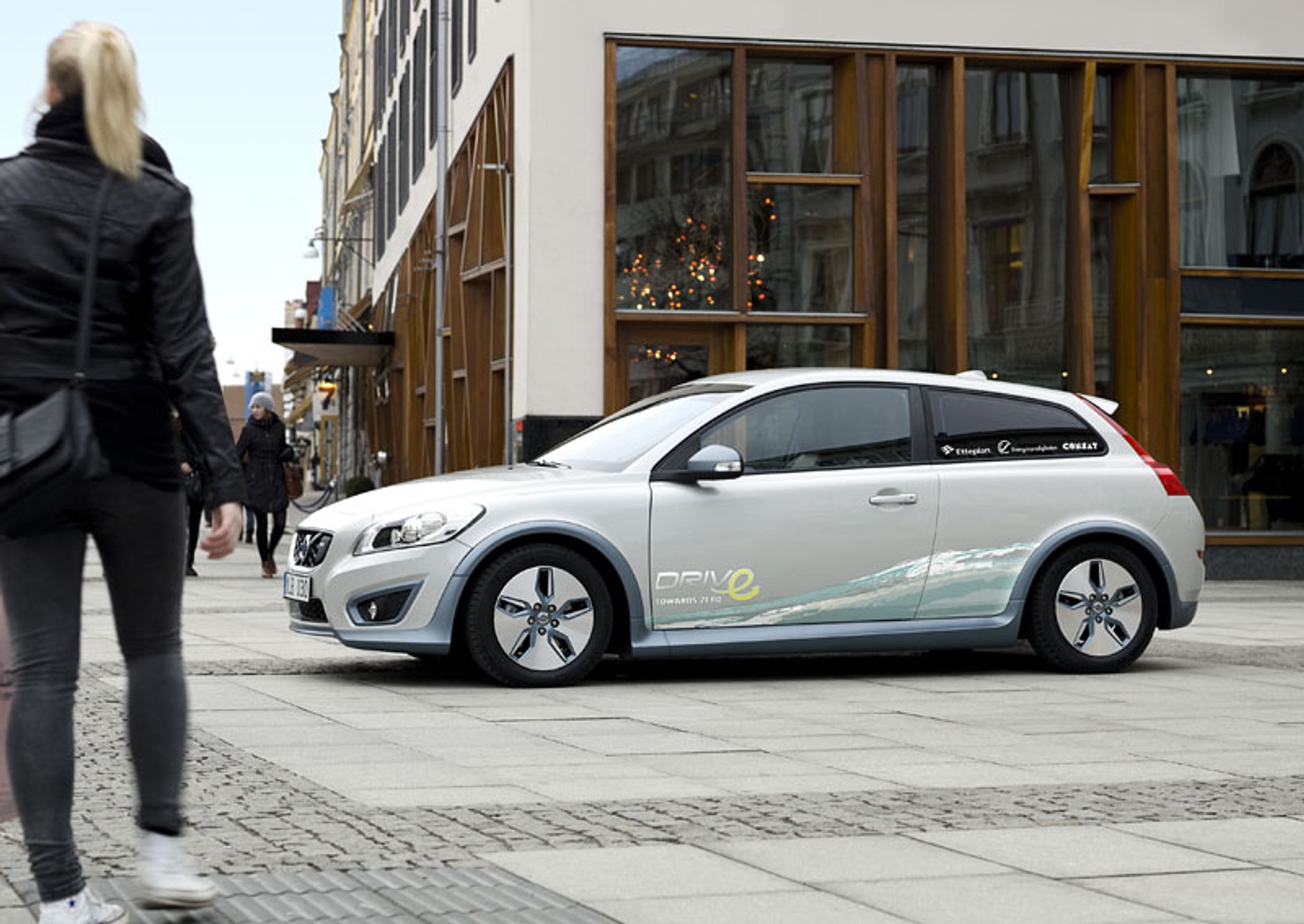 Volvo: elektryczne C30 zadebiutuje na drogach w 2011 roku