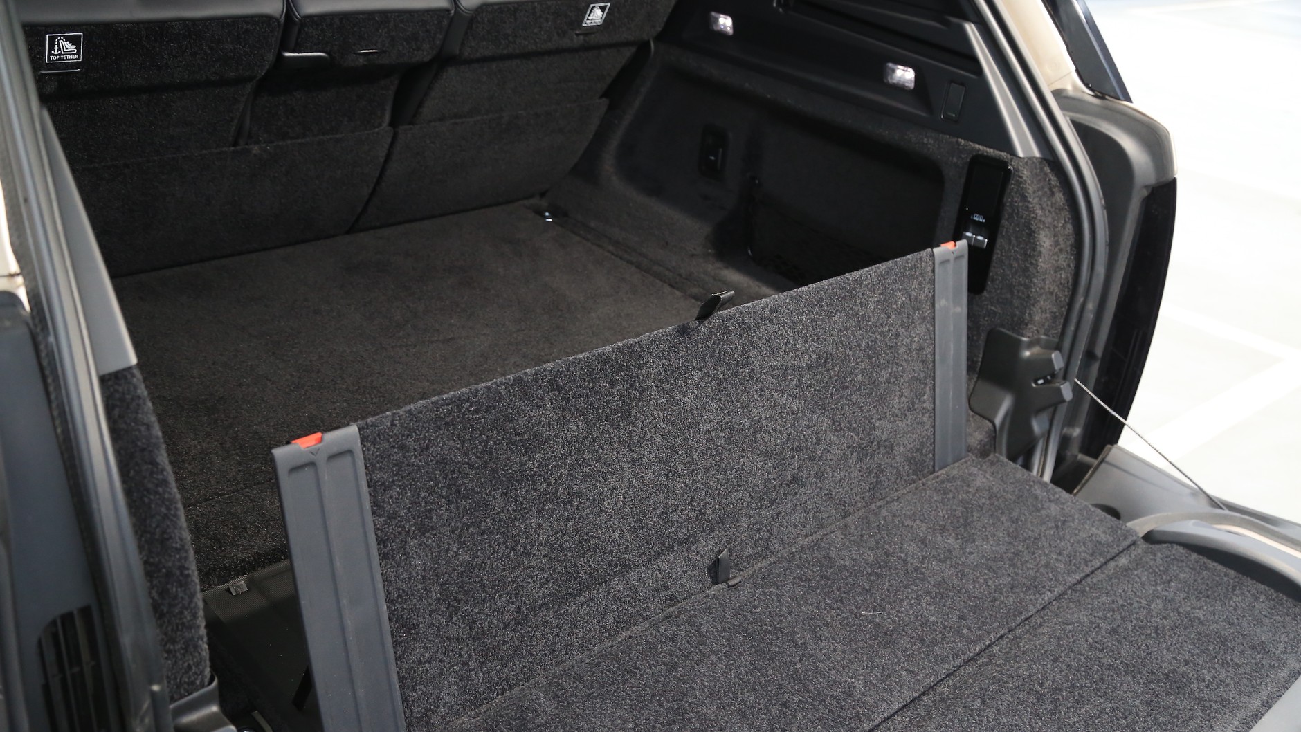 Range Rover LWB P530 First Edition (2022 r., 5. generacja)