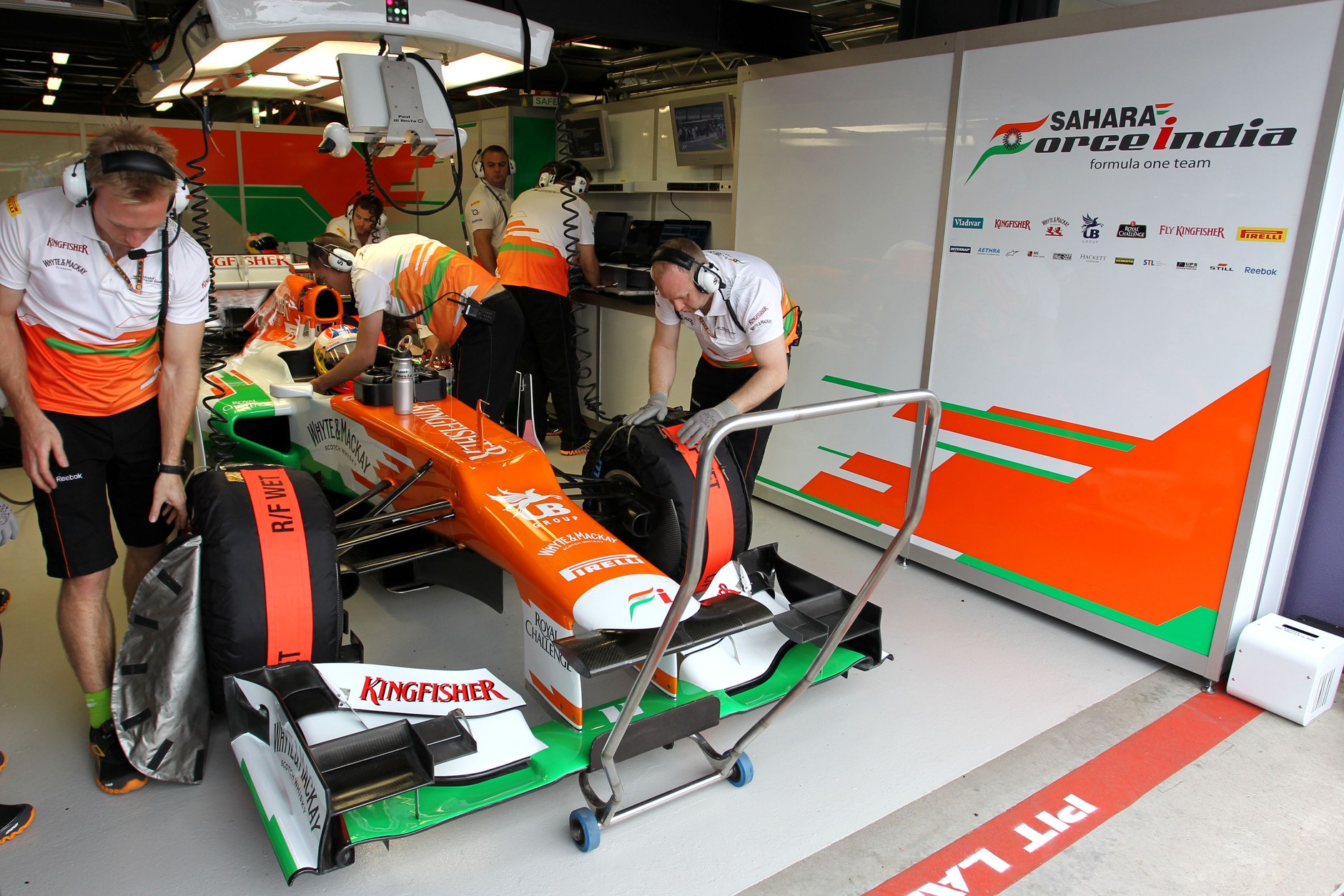 Button triumfuje trzeci raz w Grand Prix Australii