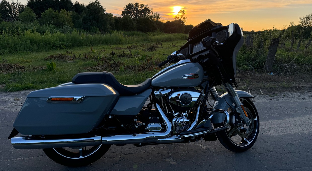 Harley-Davidson Street Glide 2024: król zwinności, którego nie można się bać