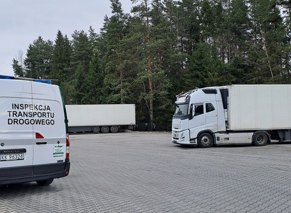 Turecki przewoźnik zatrzymany na DK7. Jechał do ZEA, ale...