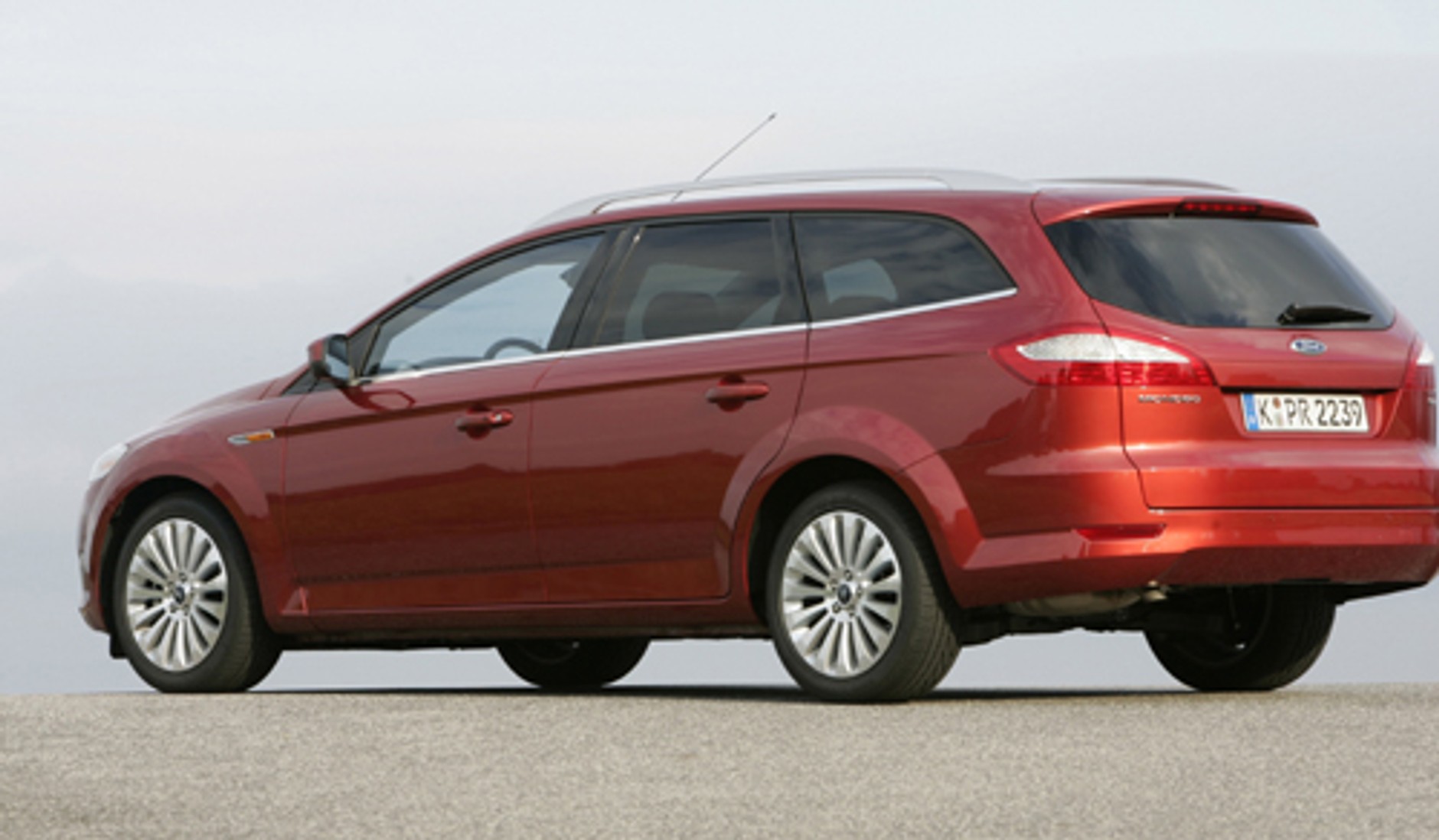 Kombi, SUV czy Van? Wybieramy najlepsze rodzinne auto