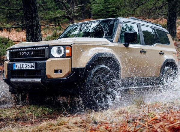 Nowa Toyota Land Cruiser już w Polsce. Pierwsze sztuki trafiają do klientów