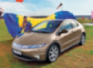 Intrygująco solidna - Honda Civic 1.8