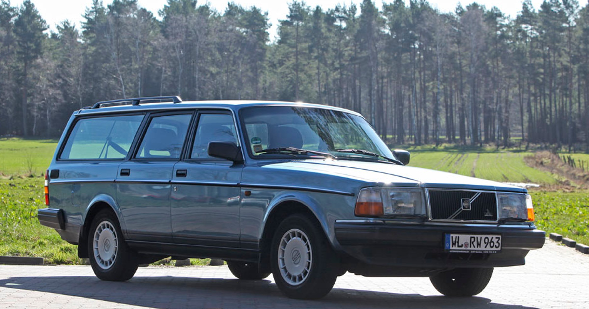 Volvo 240 - prawdziwy twardziel na lata