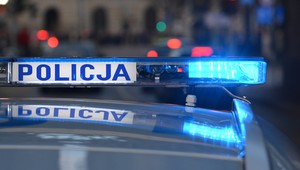 Kierowca wjechał w grupę kolarzy i uciekł. Został zatrzymany przez policję