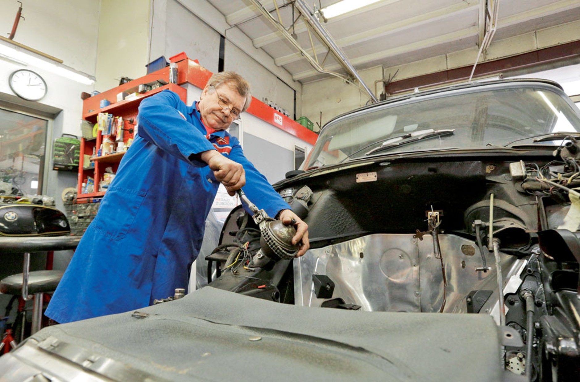 Regeneracja sfer w Citroënie DS