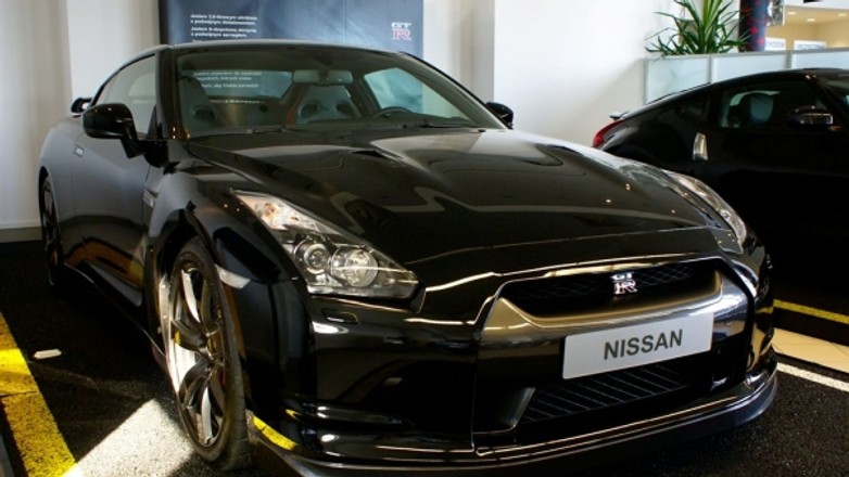 Nissan GT-R