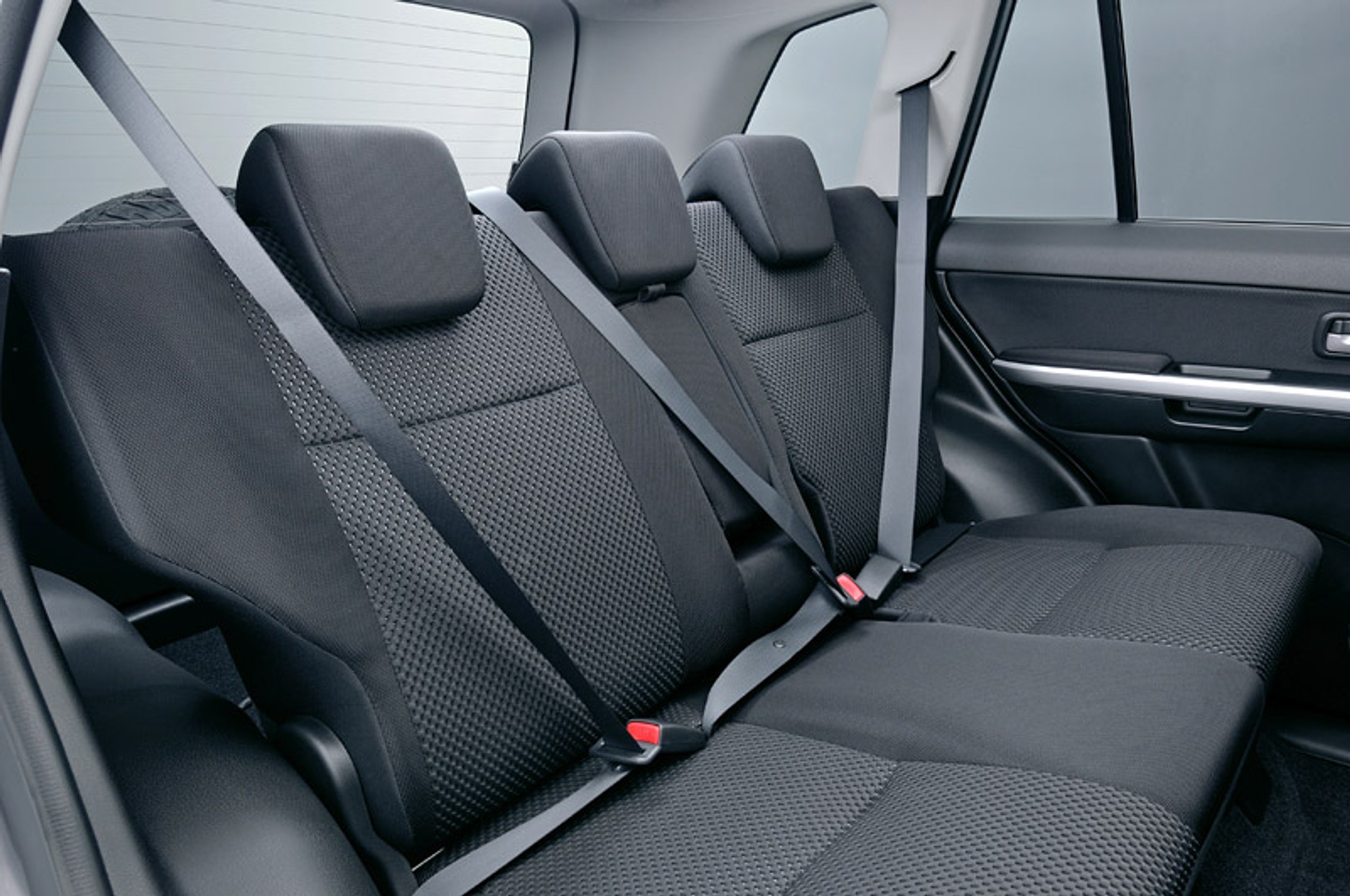 Suzuki: unowocześniona Vitara w salonach (ceny i fotogaleria)