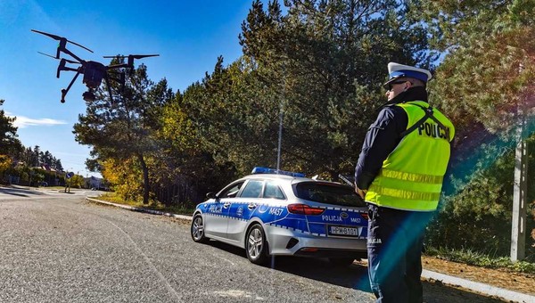 Z automatu dwa tys. zł mandatu i 15 pkt karnych. CANARD stawia nowe urządzenia [Lista]