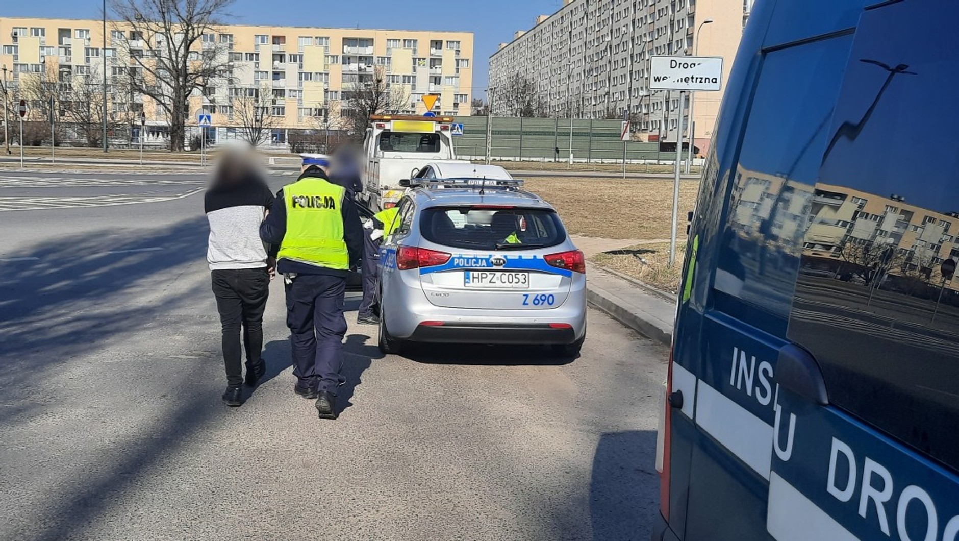Tadżyk odpowie za posługiwanie się podrobionym prawkiem