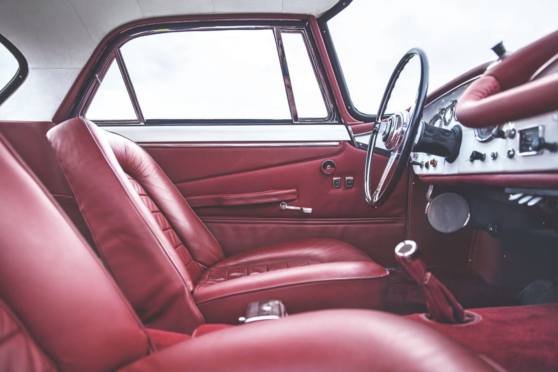 Maserati 3500 GTI - pierwsze GTI