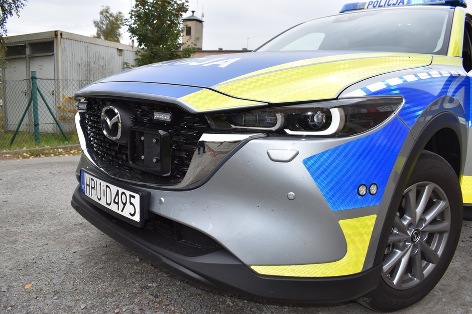Mazda CX-5. Radiowóz policji w nowym malowaniu