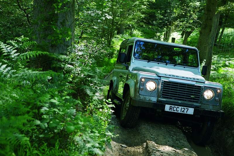 Land Rover Defender 2007: ten sam, a jednak inny