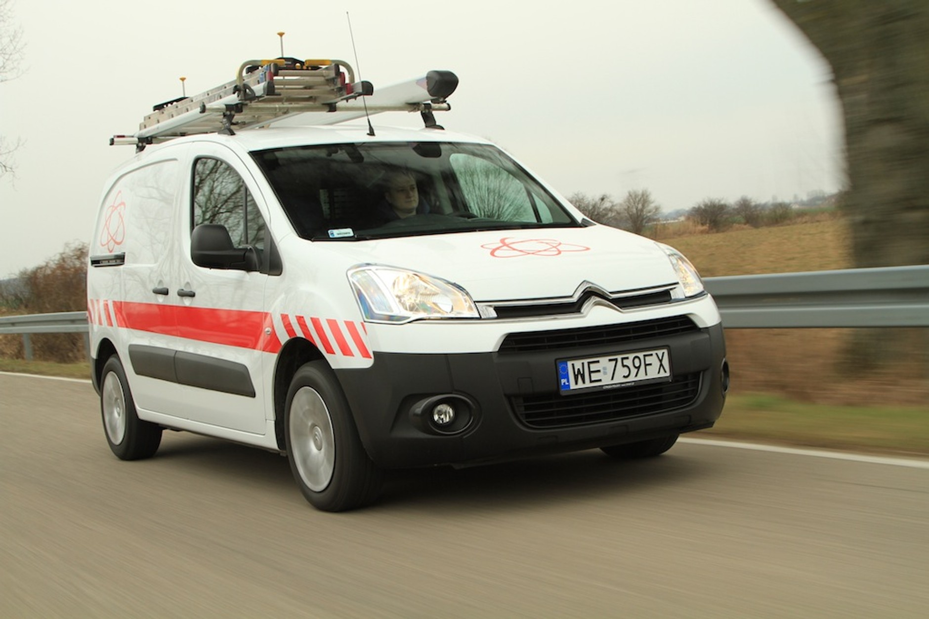 Zabudowa warsztatowa w Citroenie Berlingo