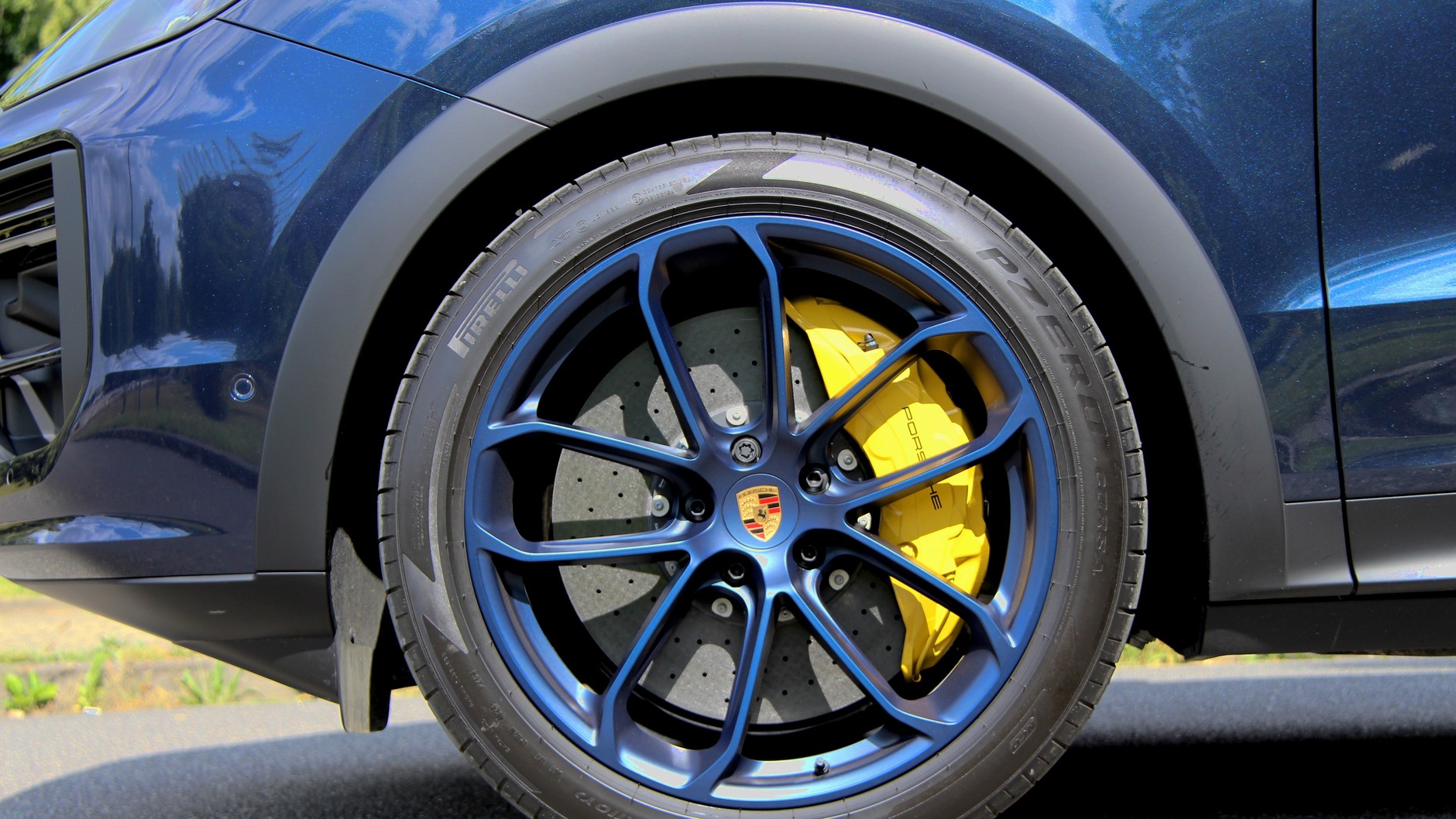 Porsche Cayenne Turbo E-Hybrid Coupe z pakietem GT