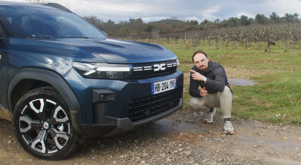 Jeździłem europejskim pogromcą chińskich SUV-ów. Dacia ma asa w rękawie