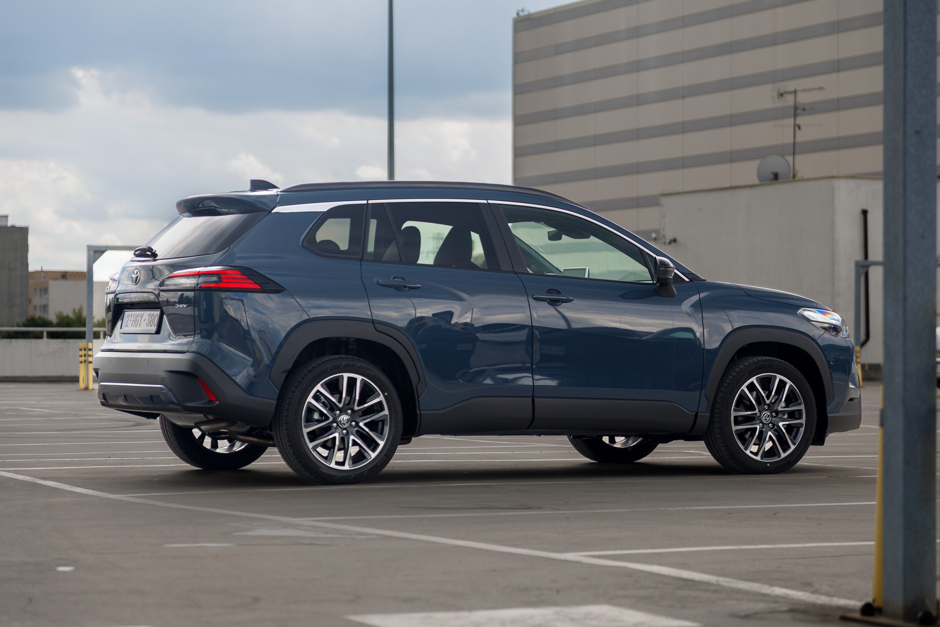 Toyota Corolla Cross Executive 2.0 Hybrid Dynamic Force 178 KM AWD-i e-CVT