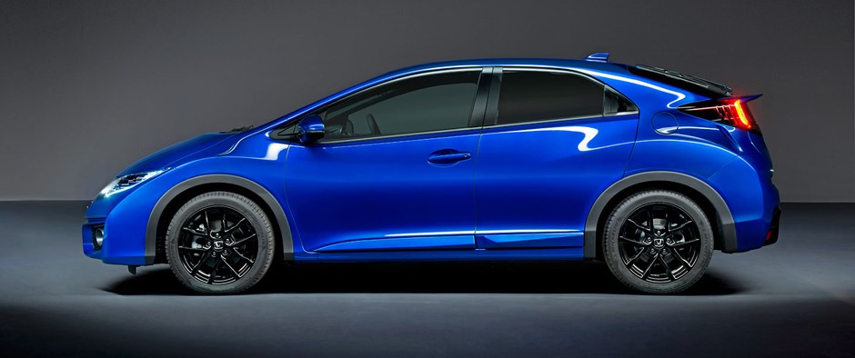 Odświeżona Honda Civic w Paryżu