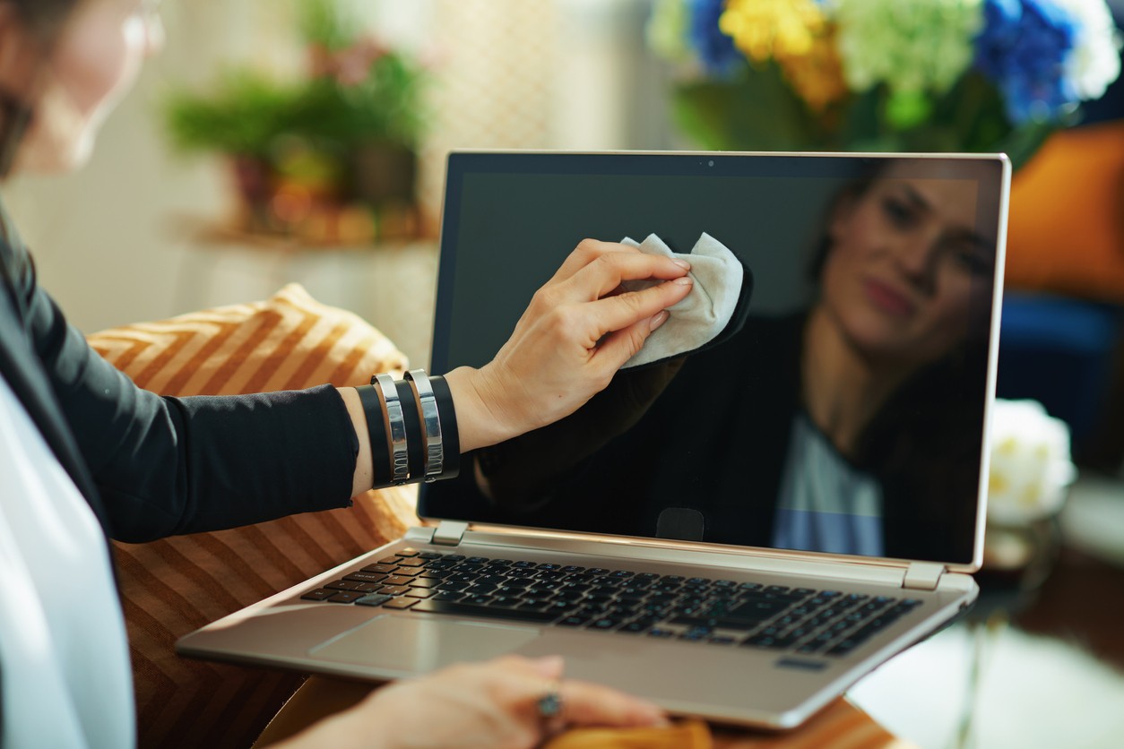 Pierwsze promienie wiosennego słońca skłaniają do zadbania także o komfort pracy na komputerze