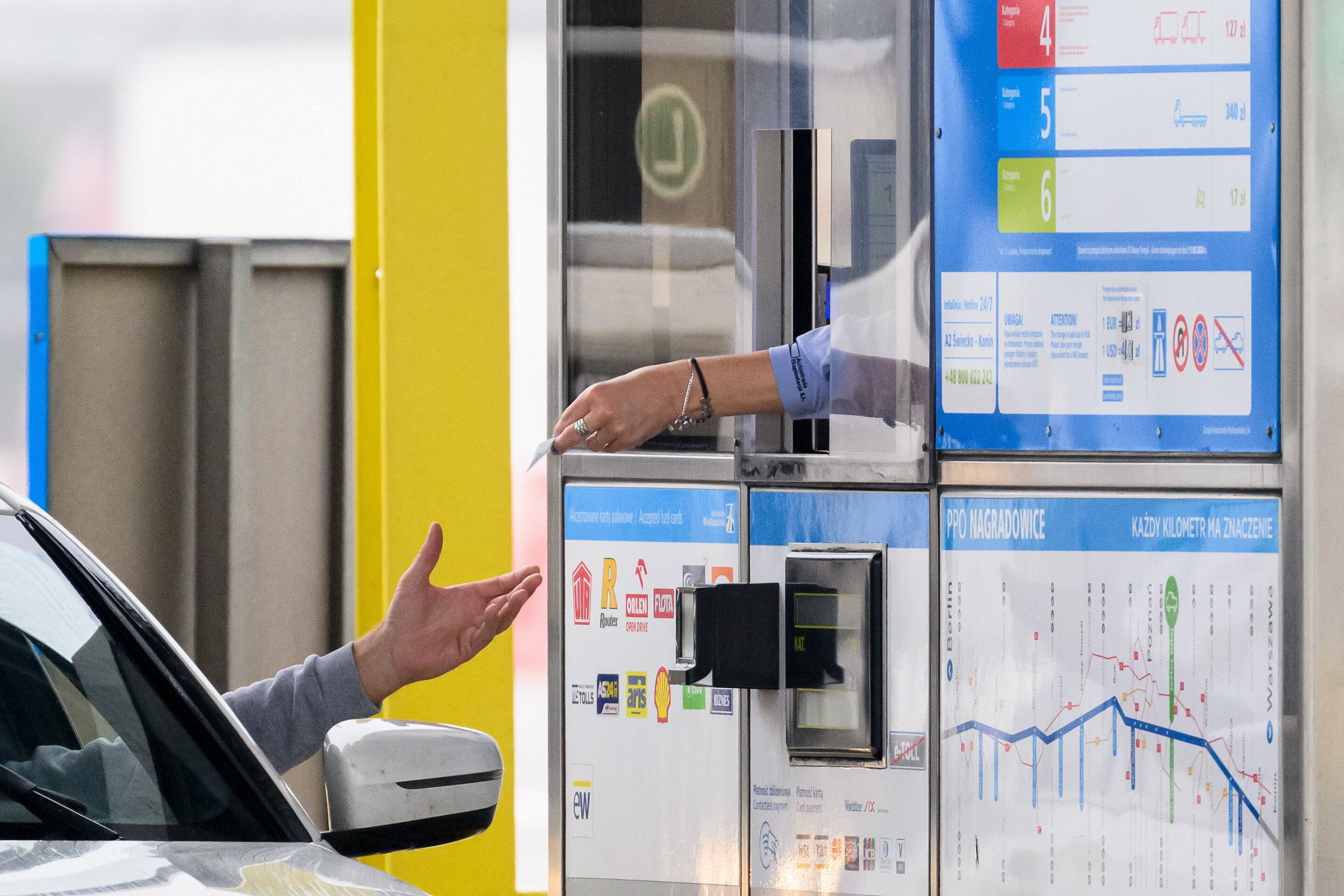 Trzy podwyżki dla kierowców w 2026 r. Najwięcej zapłacą ci, którzy jeżdżą autami wyprodukowanymi przed 2019 r.