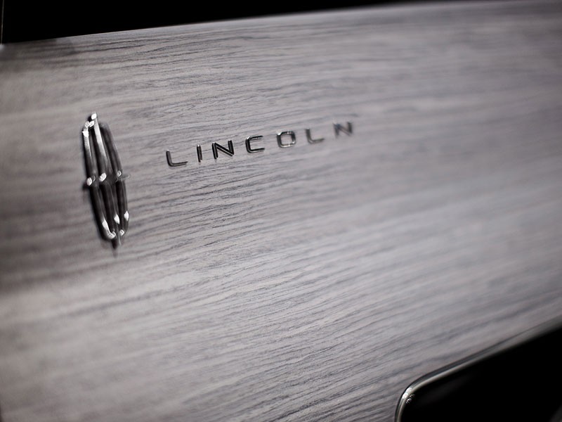 Detroit 2009: Lincoln C concept – duży luksus z małym opakowaniu