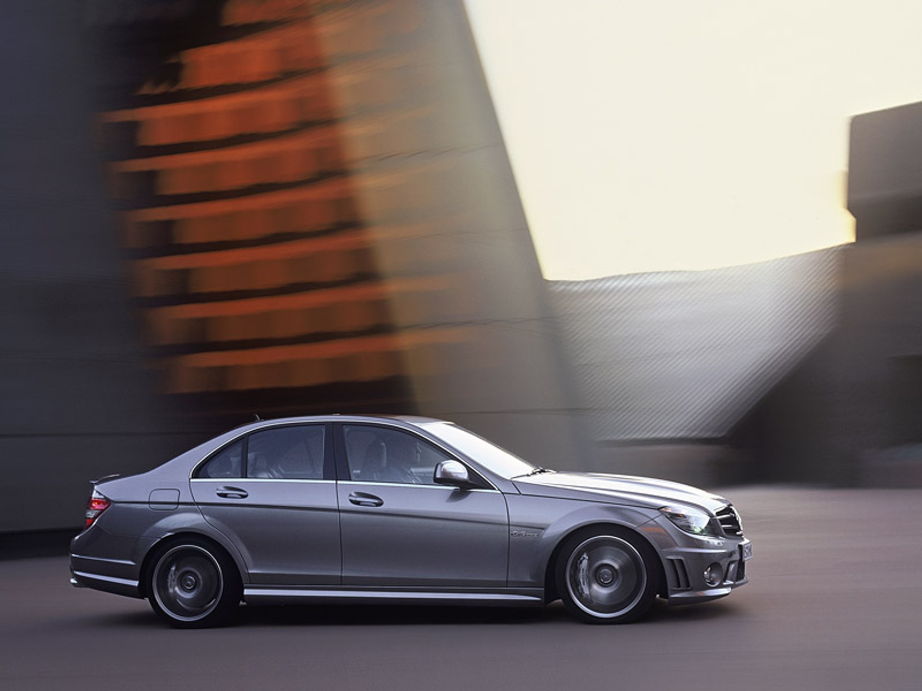 Mercedes-AMG GmbH: 24 200 sprzedanych pojazdów w 2008 roku – nowy rekord