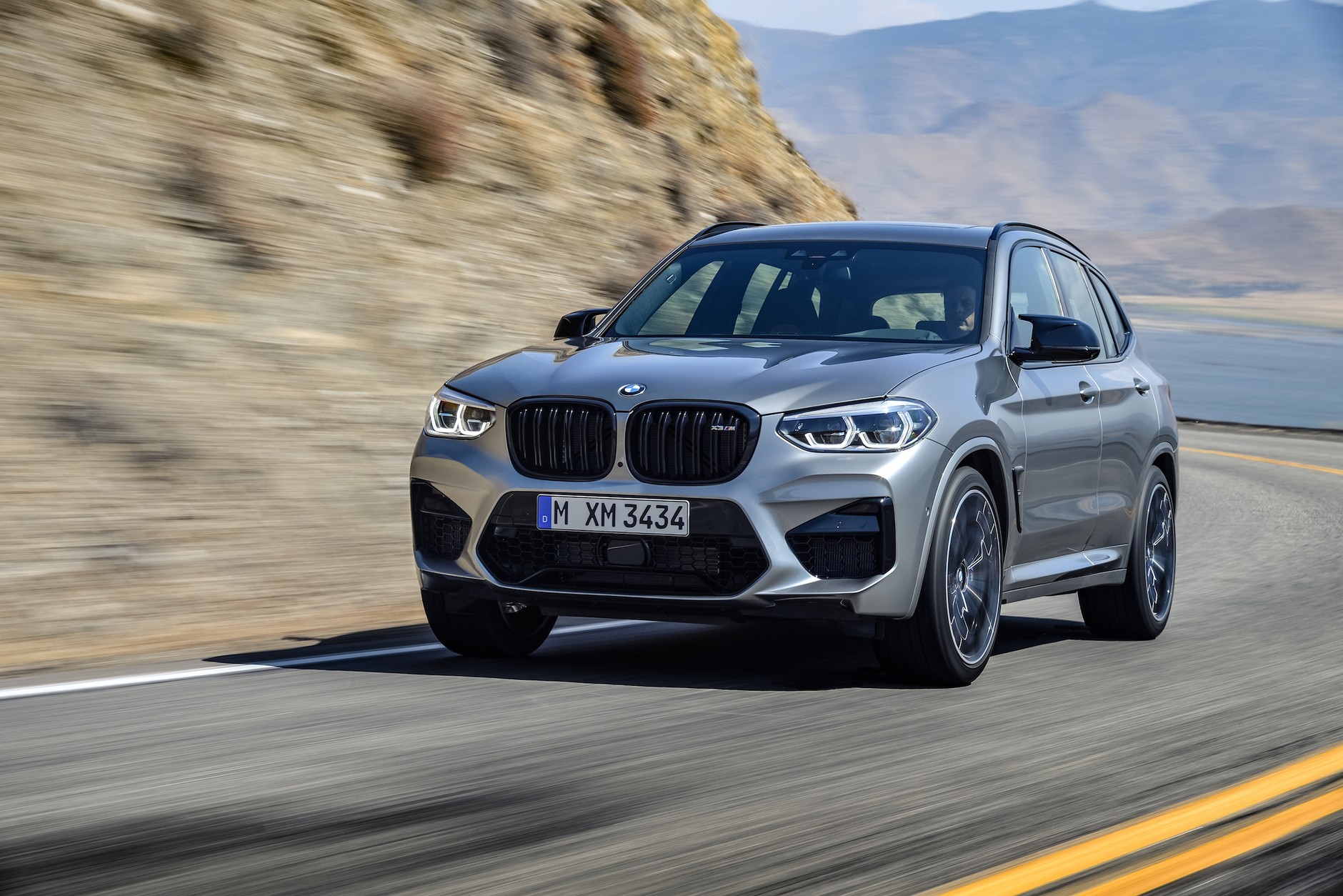 Nowe BMW X3 M i X4 M, czyli SUV-y przyspieszające do „setki” w 4 sekund